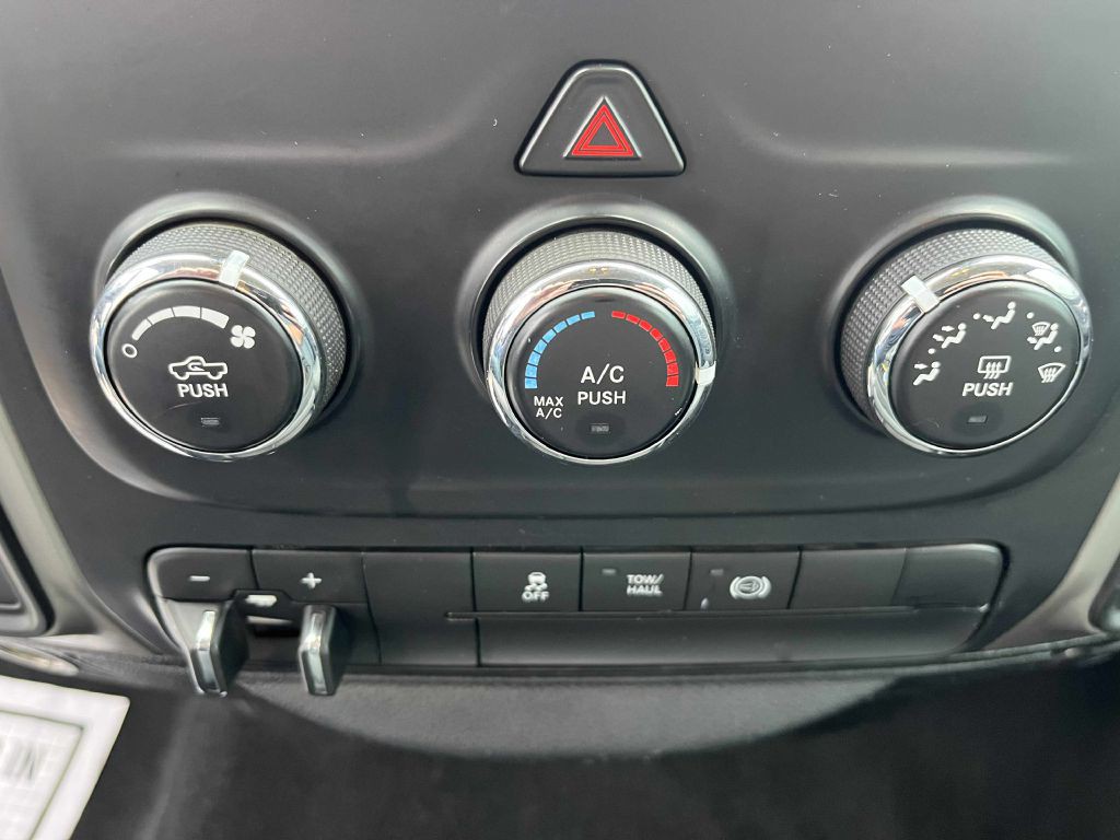 2018 RAM 2500 Image 24