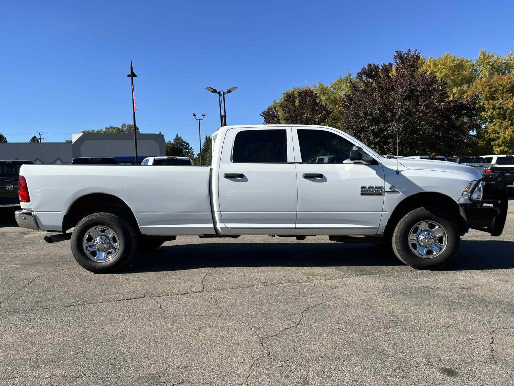 2014 RAM 2500 Image 5