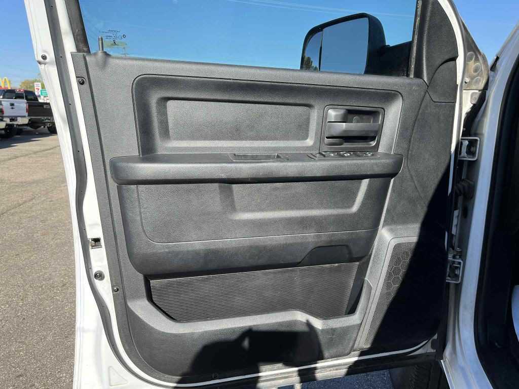 2014 RAM 2500 Image 18