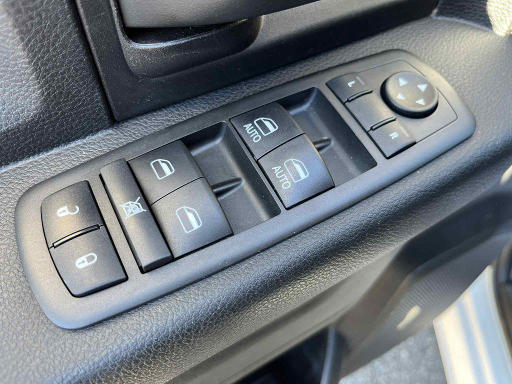 2014 RAM 2500 Image 19