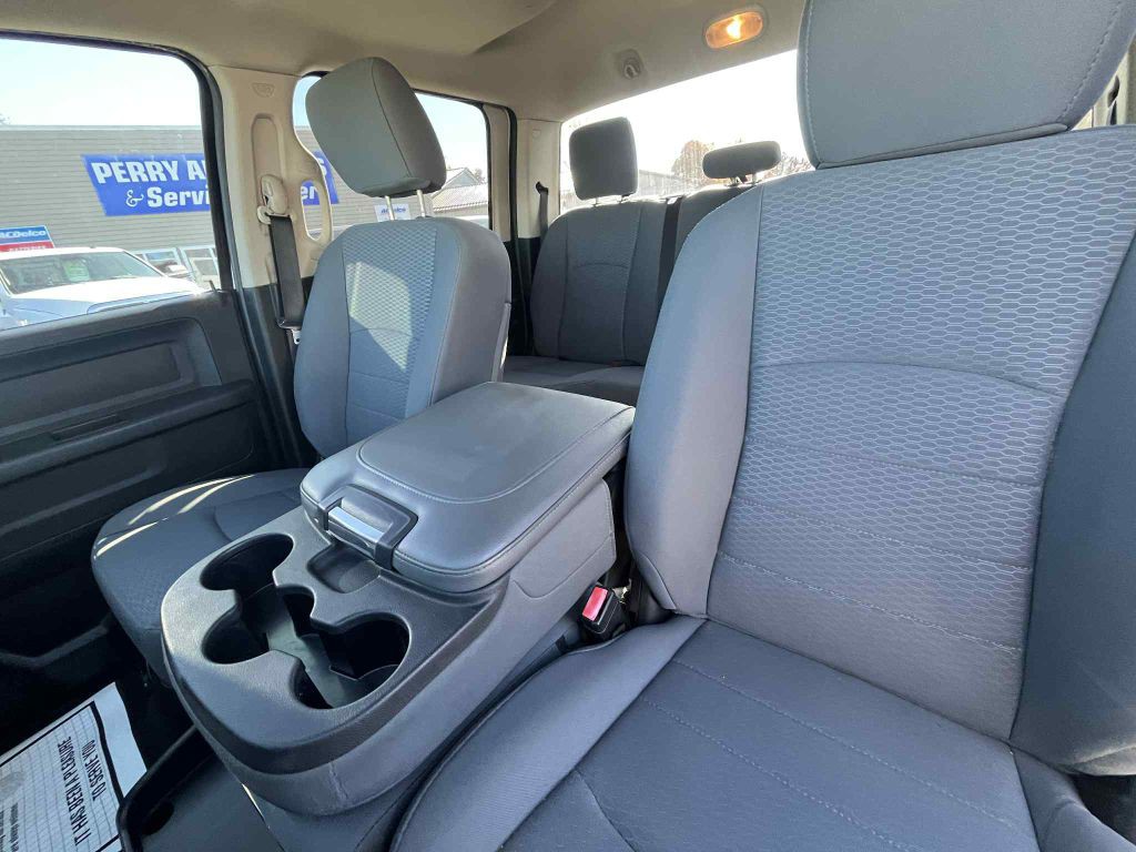 2014 RAM 2500 Image 25