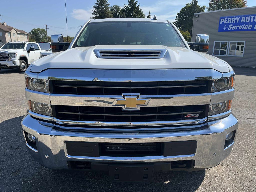 2018 Chevrolet Silverado 1500 Image 3