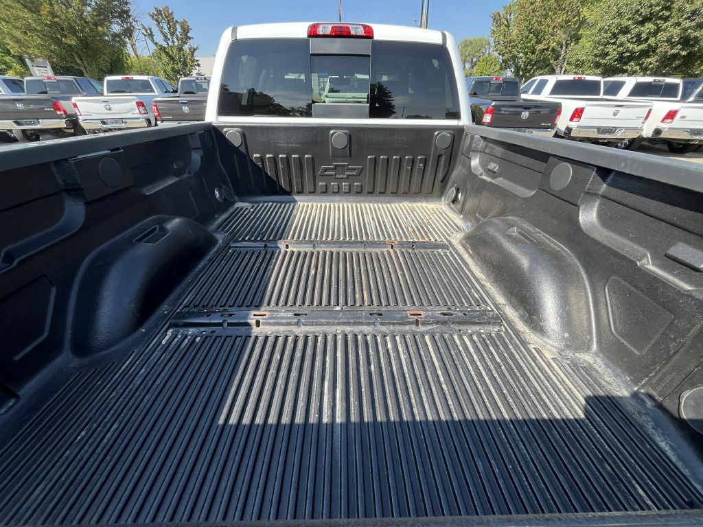 2018 Chevrolet Silverado 1500 Image 8