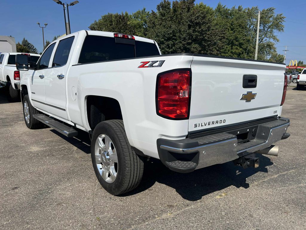 2018 Chevrolet Silverado 1500 Image 9