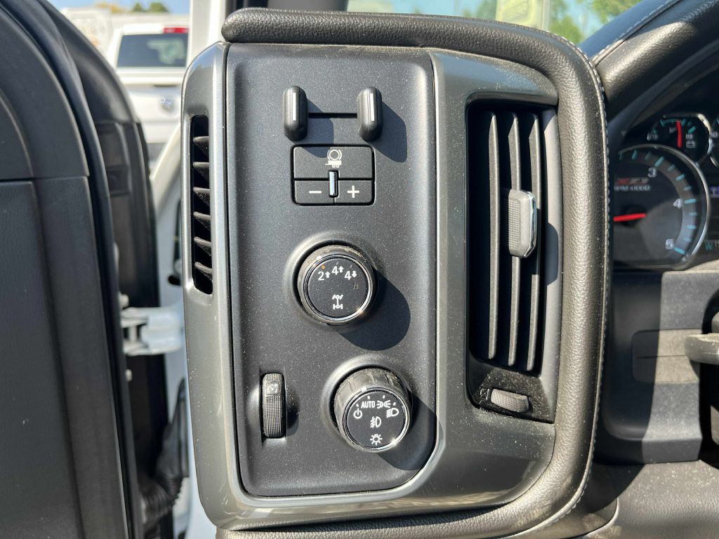 2018 Chevrolet Silverado 1500 Image 21