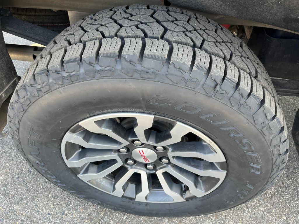 2022 GMC Sierra Image 15