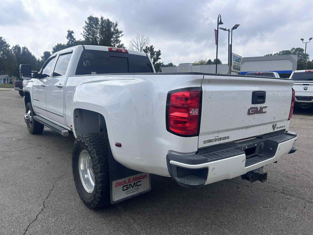 2018 GMC Sierra 3500 Image 6