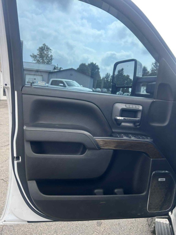 2018 GMC Sierra 3500 Image 10