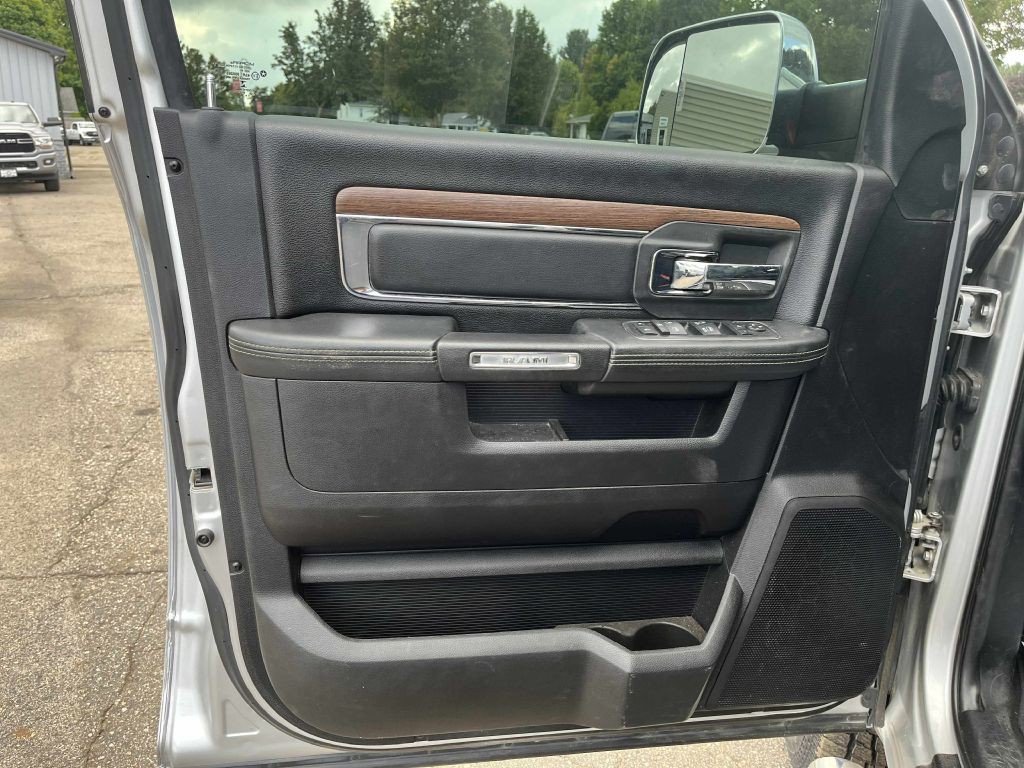2017 RAM 2500 Image 15