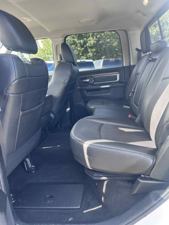 2014 RAM 2500 Image 18
