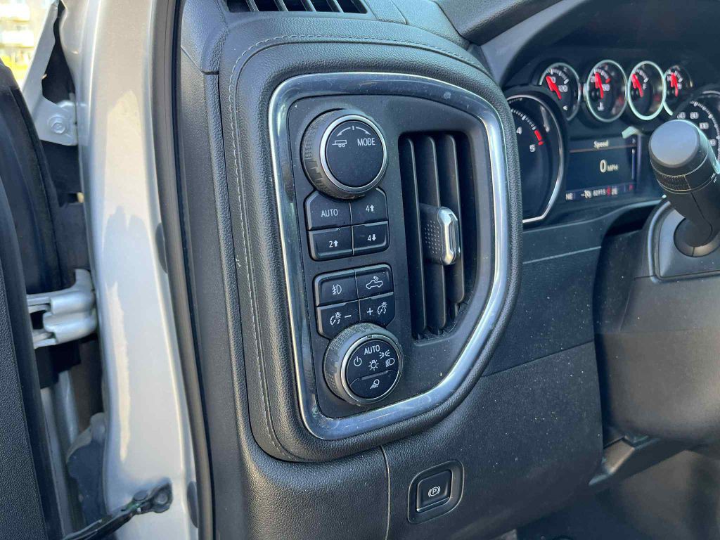 2022 Chevrolet Silverado 1500 Image 17