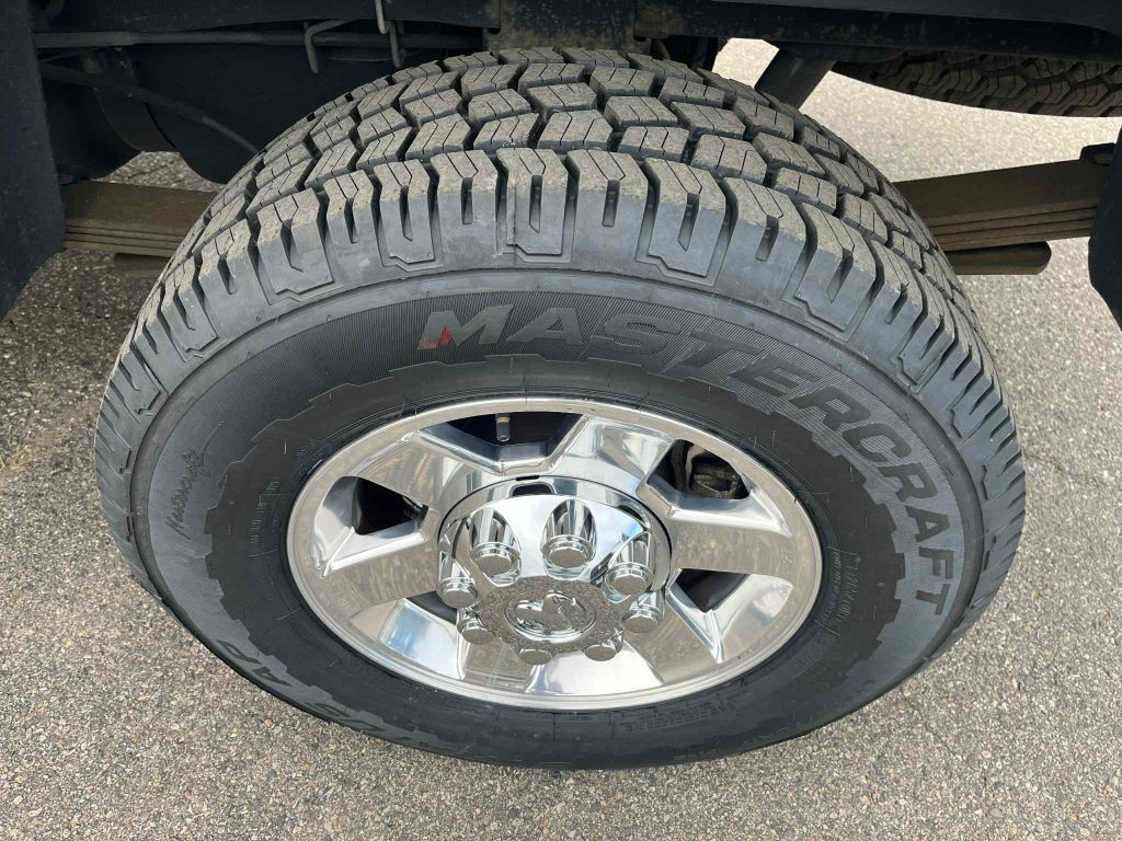 2012 RAM 2500 Image 12