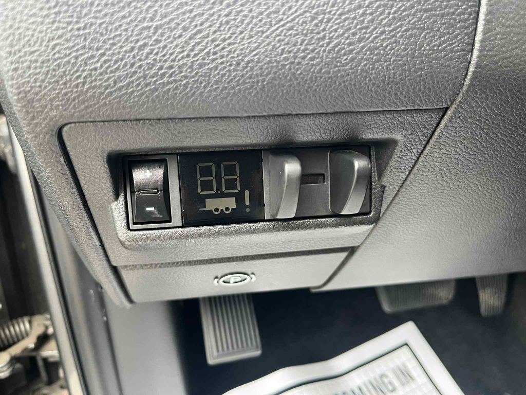 2012 RAM 2500 Image 24