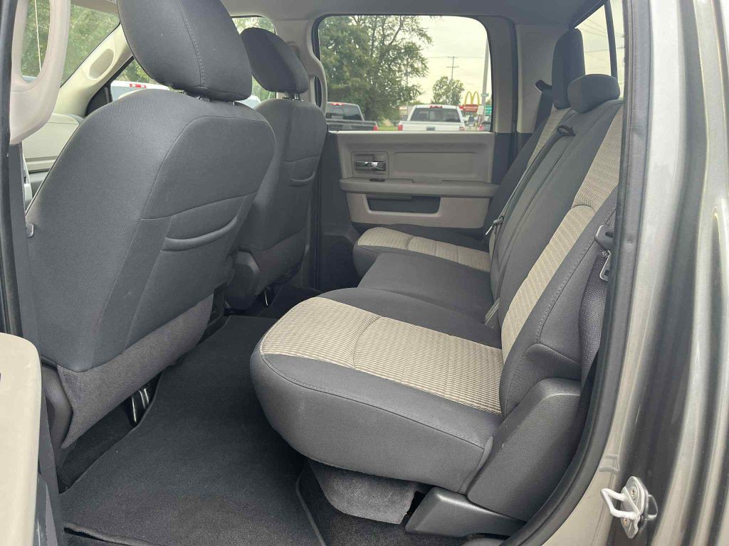 2012 RAM 2500 Image 25