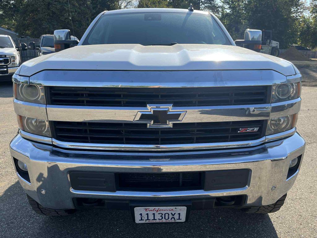 2015 Chevrolet Silverado 1500 Image 3
