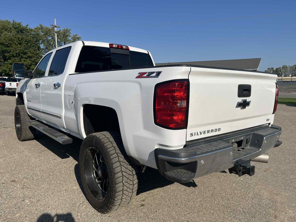 2015 Chevrolet Silverado 1500 Image 9