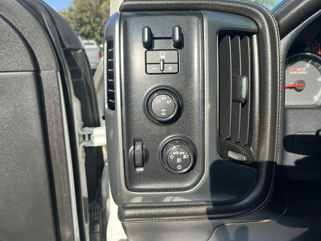 2015 Chevrolet Silverado 1500 Image 21