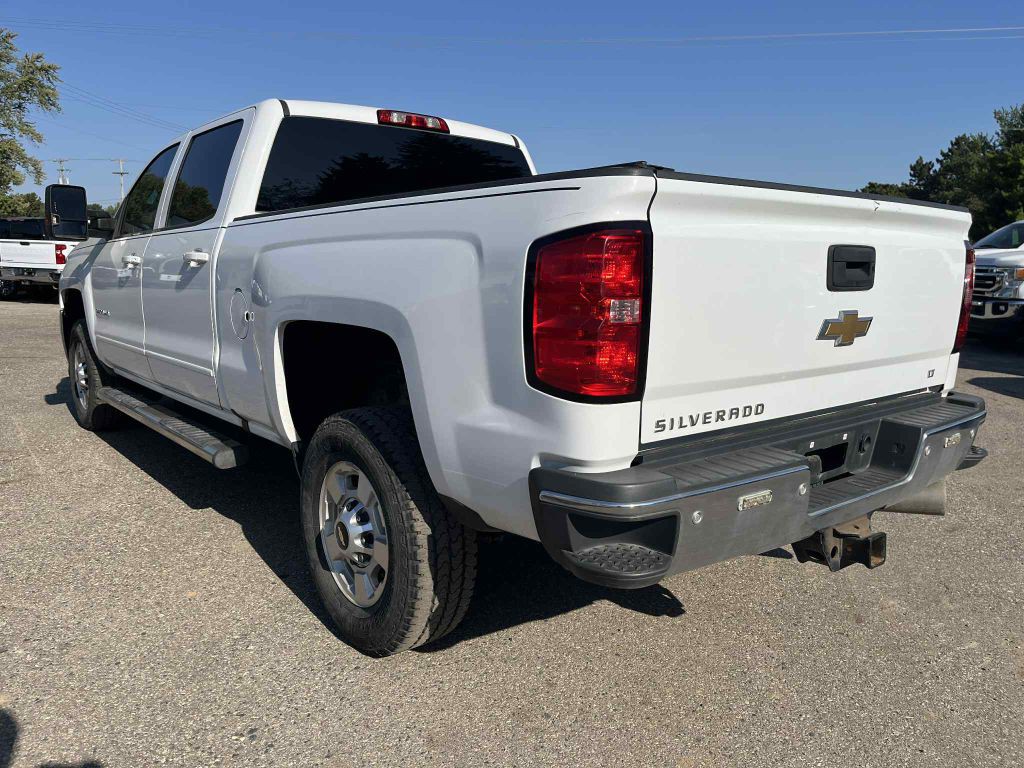 2018 Chevrolet Silverado 1500 Image 9