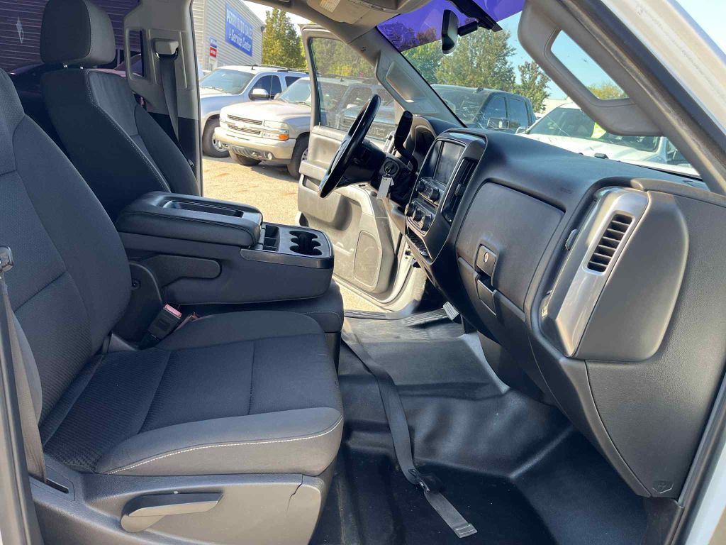 2018 Chevrolet Silverado 1500 Image 17