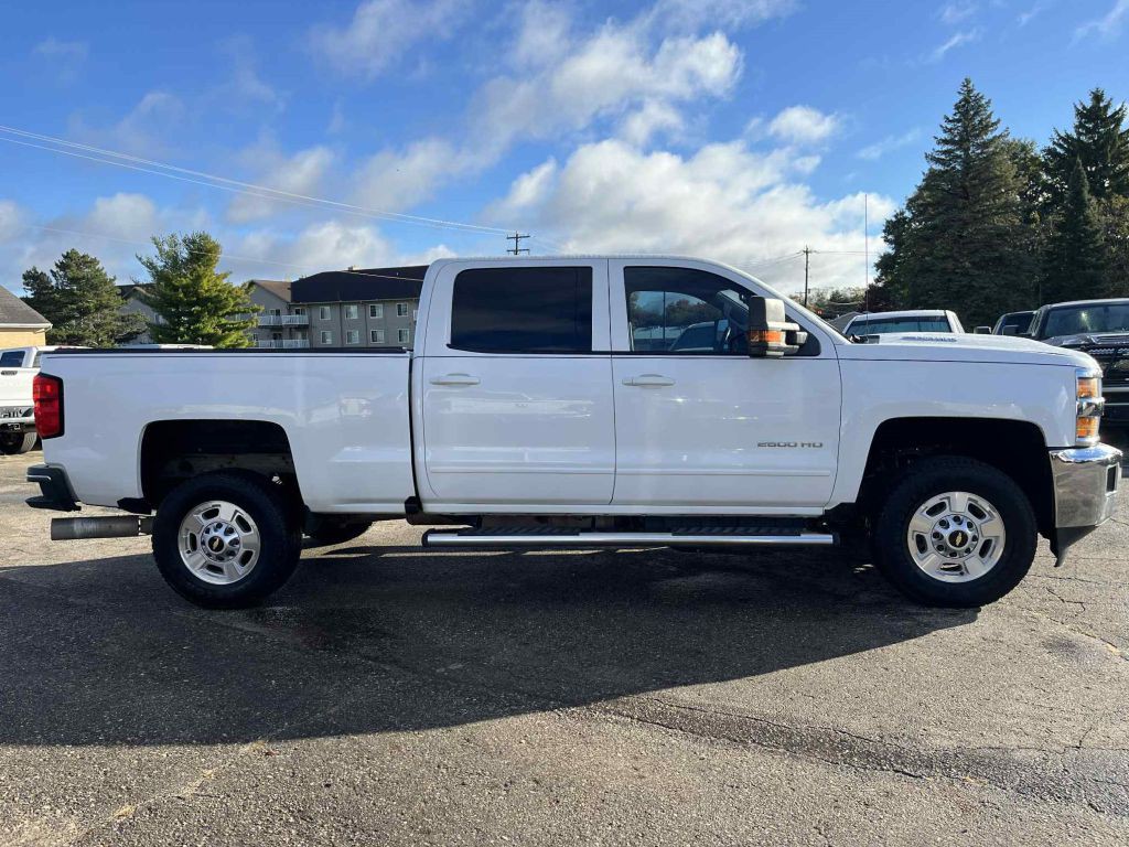 2018 Chevrolet Silverado 1500 Image 5