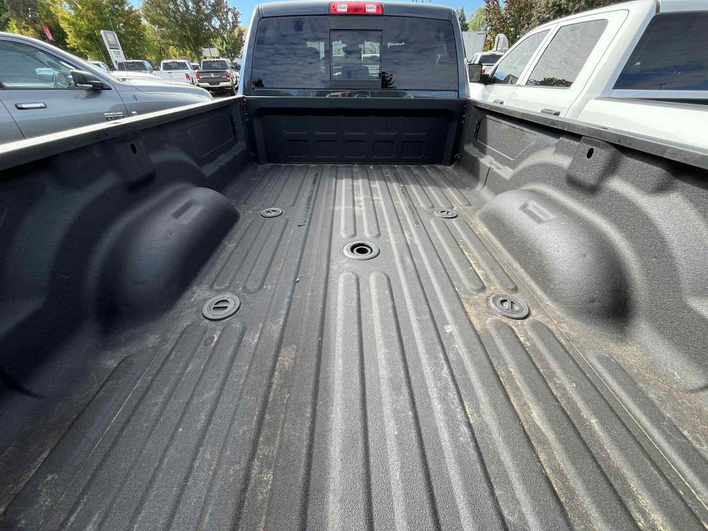 2022 RAM 3500 Image 8