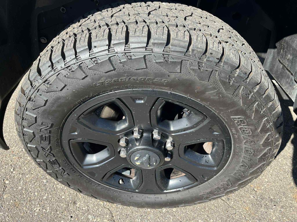 2022 RAM 3500 Image 16