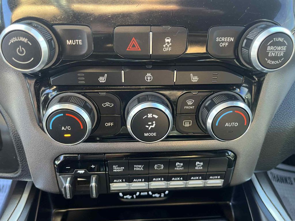 2022 RAM 3500 Image 23
