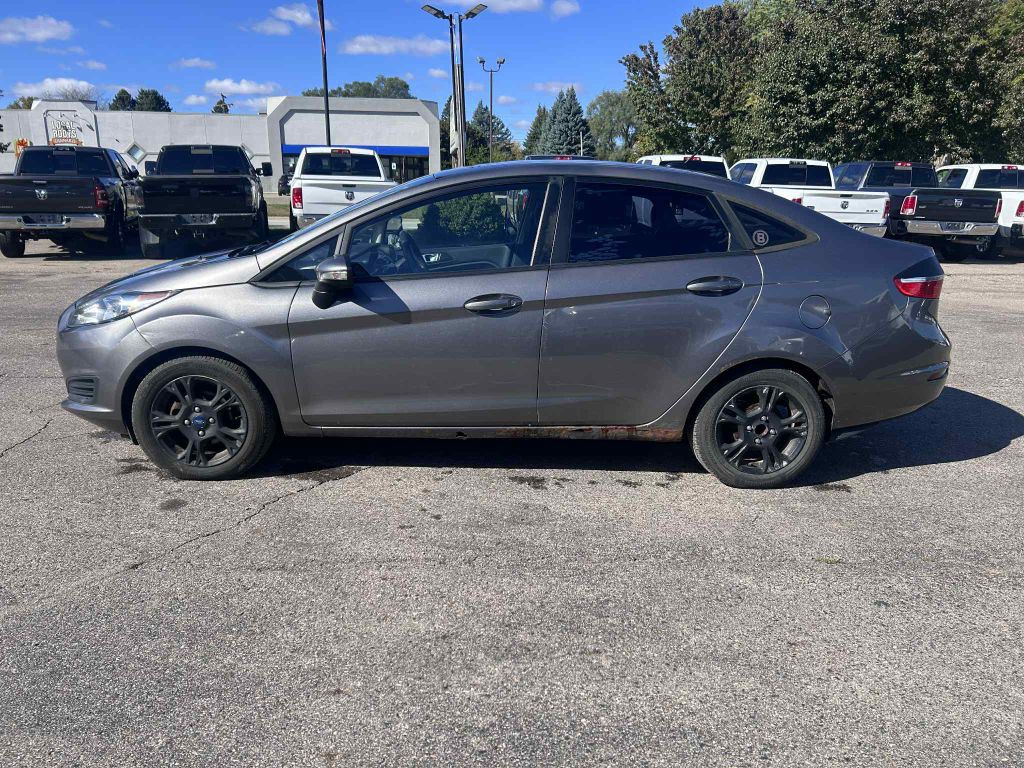 2014 Ford Fiesta Image 5