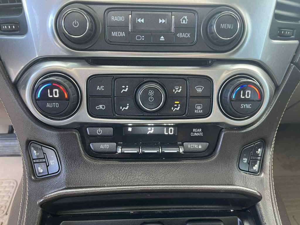2015 Chevrolet Tahoe Image 18