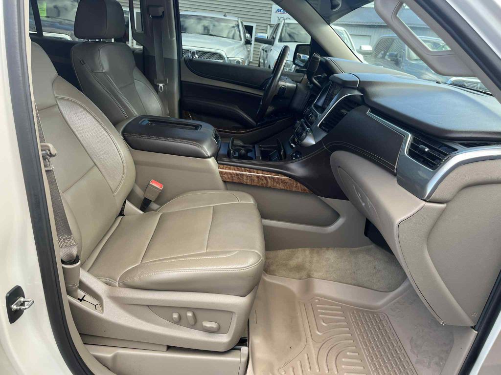 2015 Chevrolet Tahoe Image 25