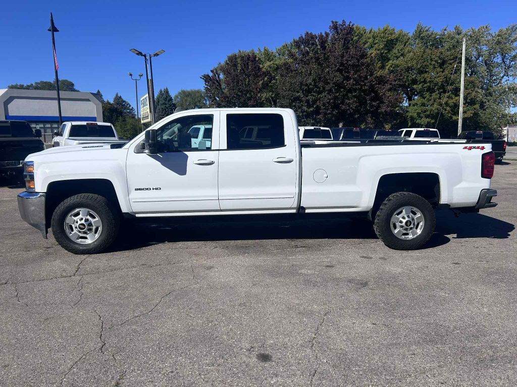 2018 Chevrolet Silverado 1500 Image 1