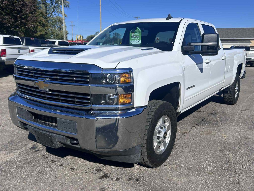 2018 Chevrolet Silverado 1500 Image 2
