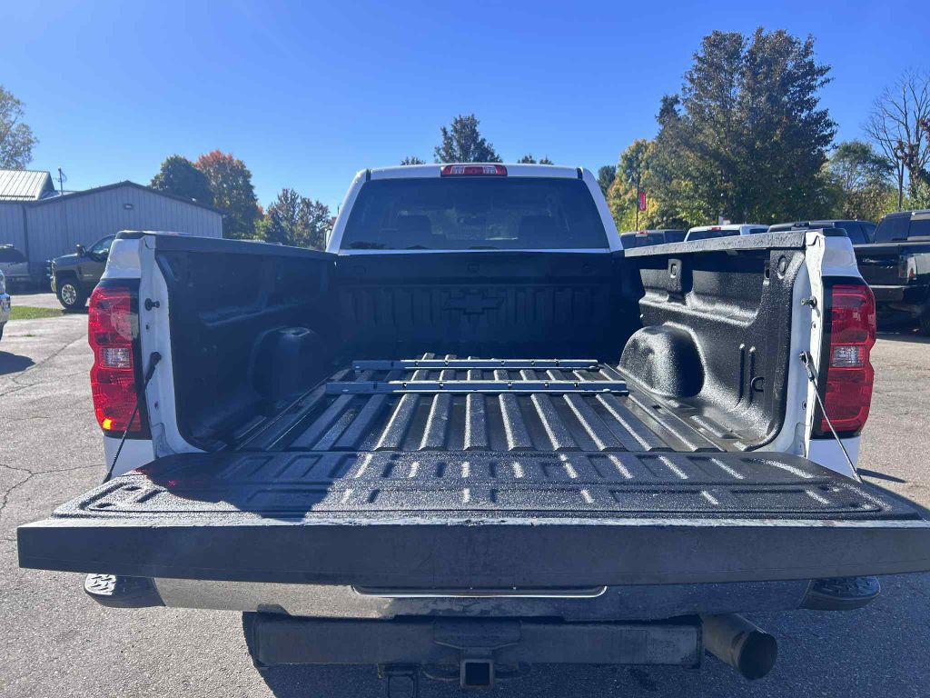 2018 Chevrolet Silverado 1500 Image 8