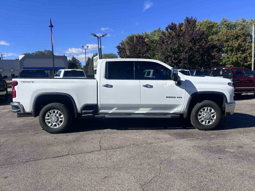 2020 Chevrolet Silverado 1500 Image 1