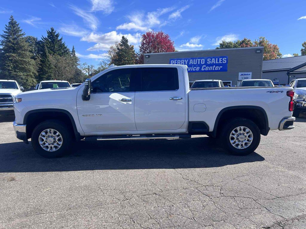 2020 Chevrolet Silverado 1500 Image 2