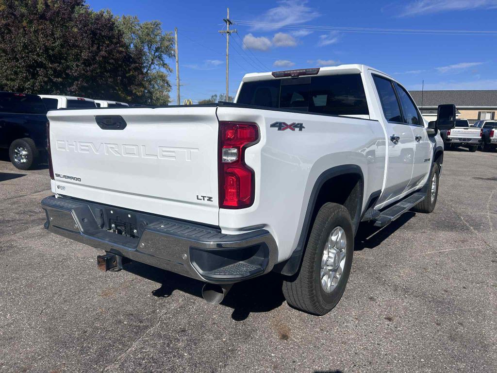 2020 Chevrolet Silverado 1500 Image 3