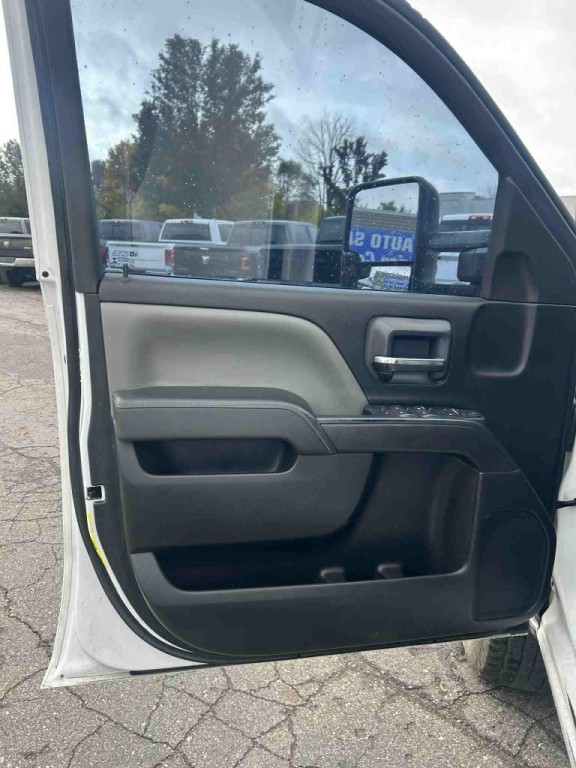 2015 Chevrolet Silverado 1500 Image 9