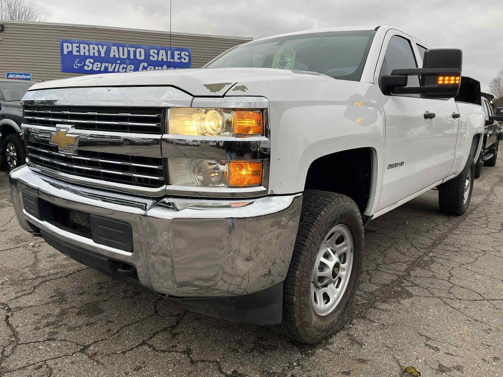 2015 Chevrolet Silverado 1500 Image 2