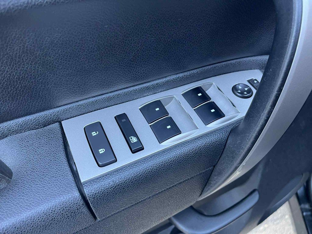 2011 Chevrolet Silverado 1500 Image 19