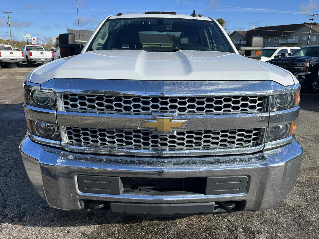 2019 Chevrolet Silverado 1500 Image 3