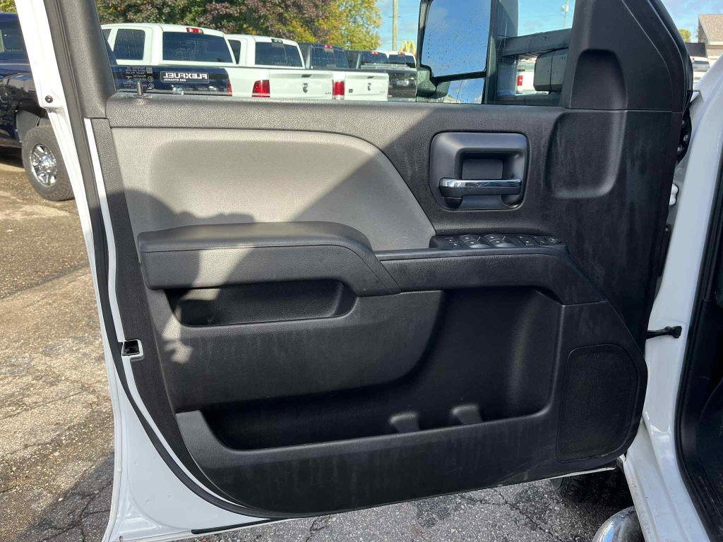 2019 Chevrolet Silverado 1500 Image 10
