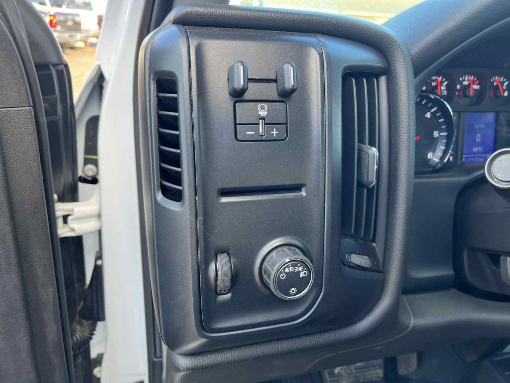 2019 Chevrolet Silverado 1500 Image 11