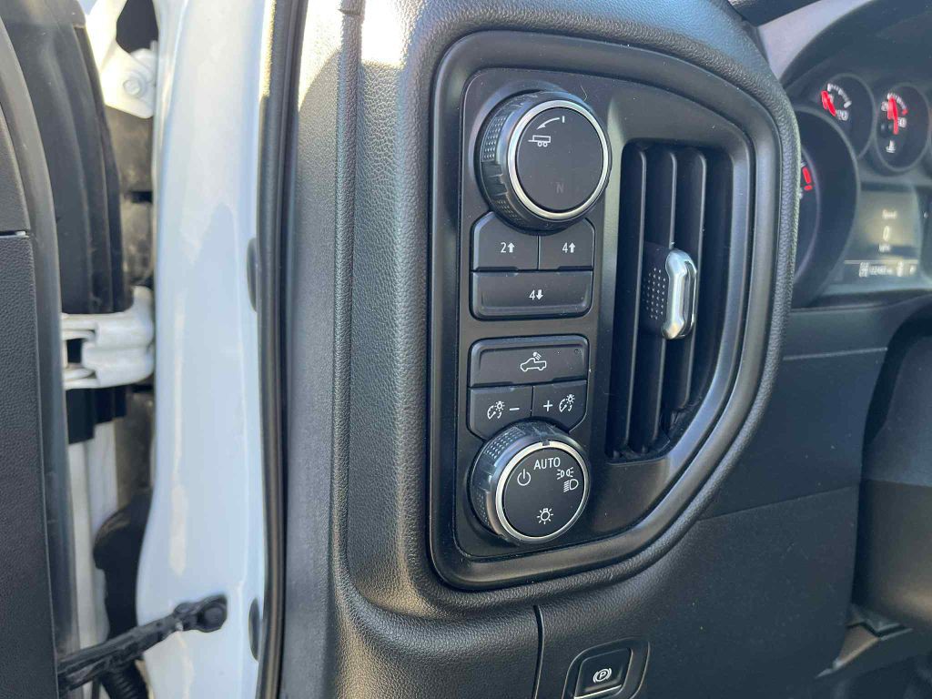 2020 Chevrolet Silverado 1500 Image 16