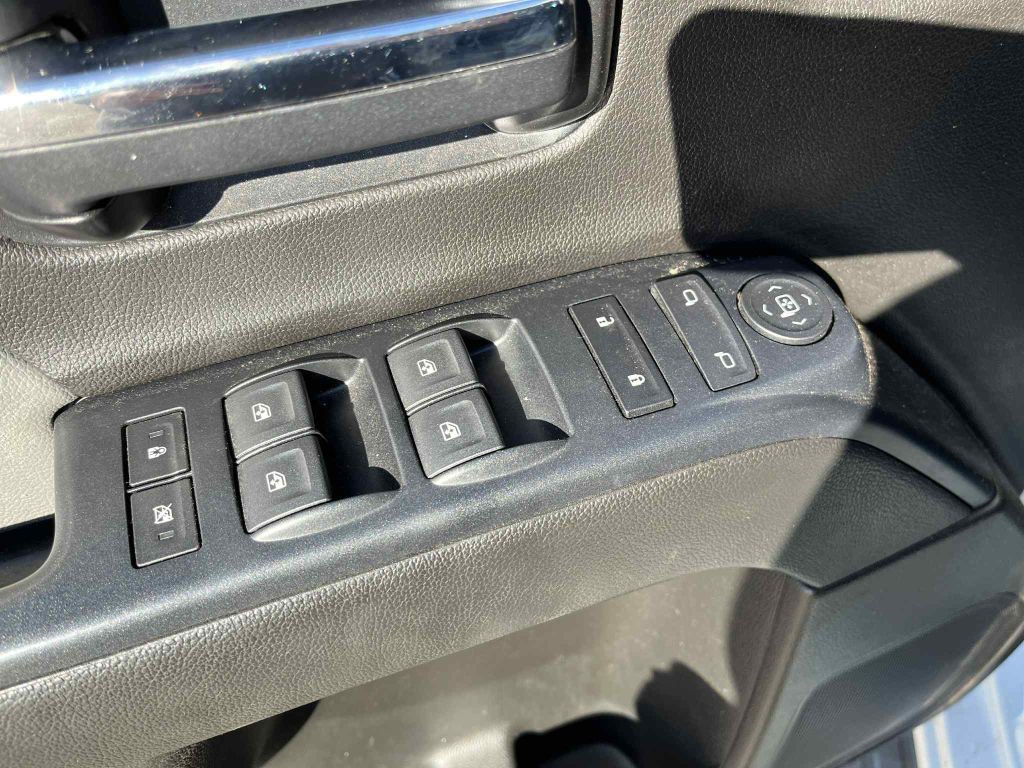 2017 Chevrolet Silverado 1500 Image 19