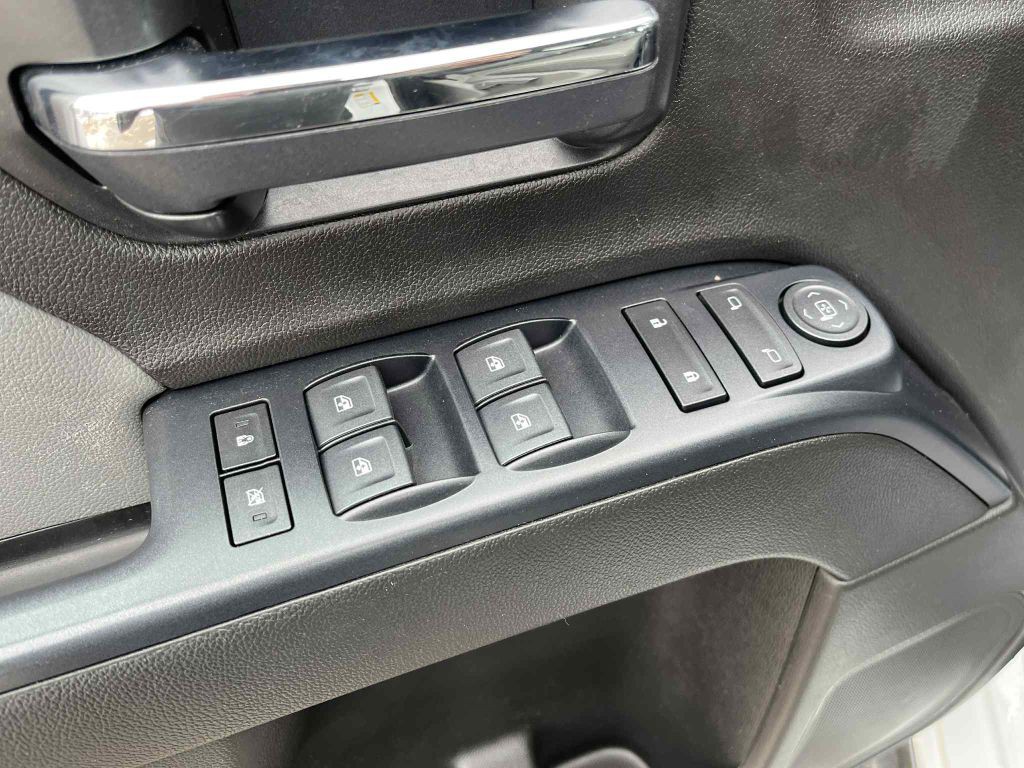 2017 Chevrolet Silverado 1500 Image 18