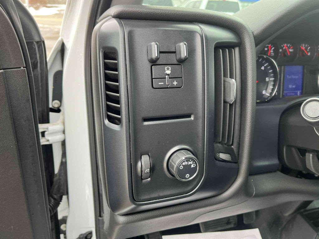 2017 Chevrolet Silverado 1500 Image 19