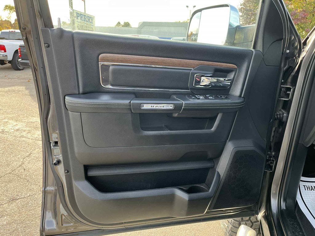 2017 RAM 2500 Image 18