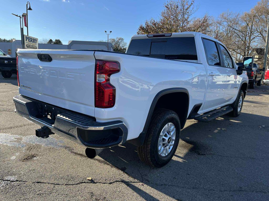 2021 Chevrolet Silverado 1500 Image 6