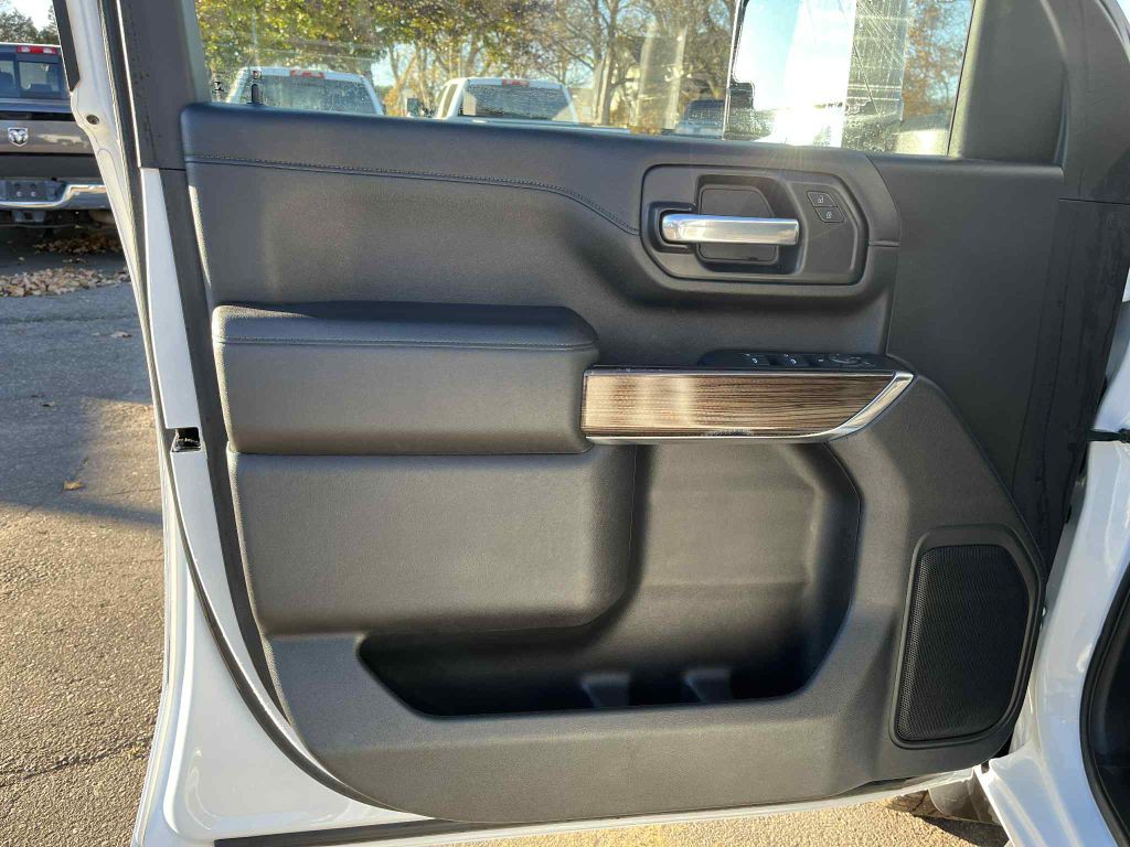 2021 Chevrolet Silverado 1500 Image 18