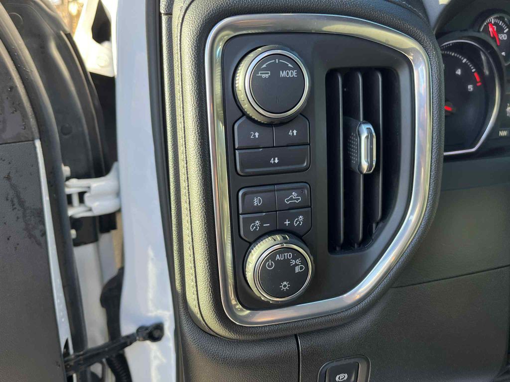 2021 Chevrolet Silverado 1500 Image 23